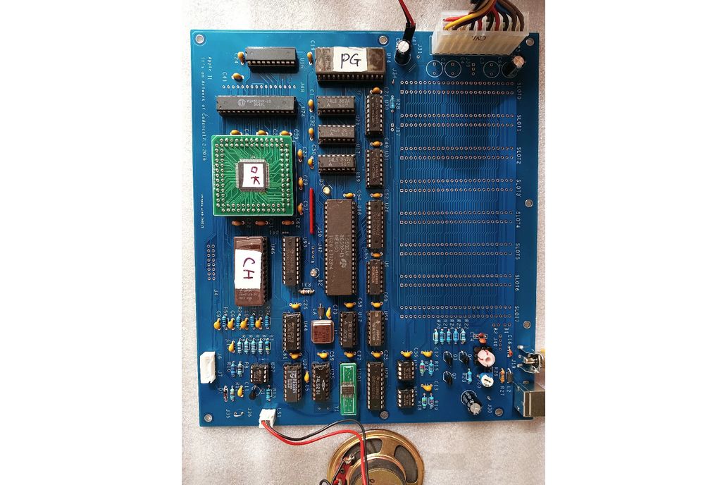 Apple II Classic Tribute Motherboard with CPLD